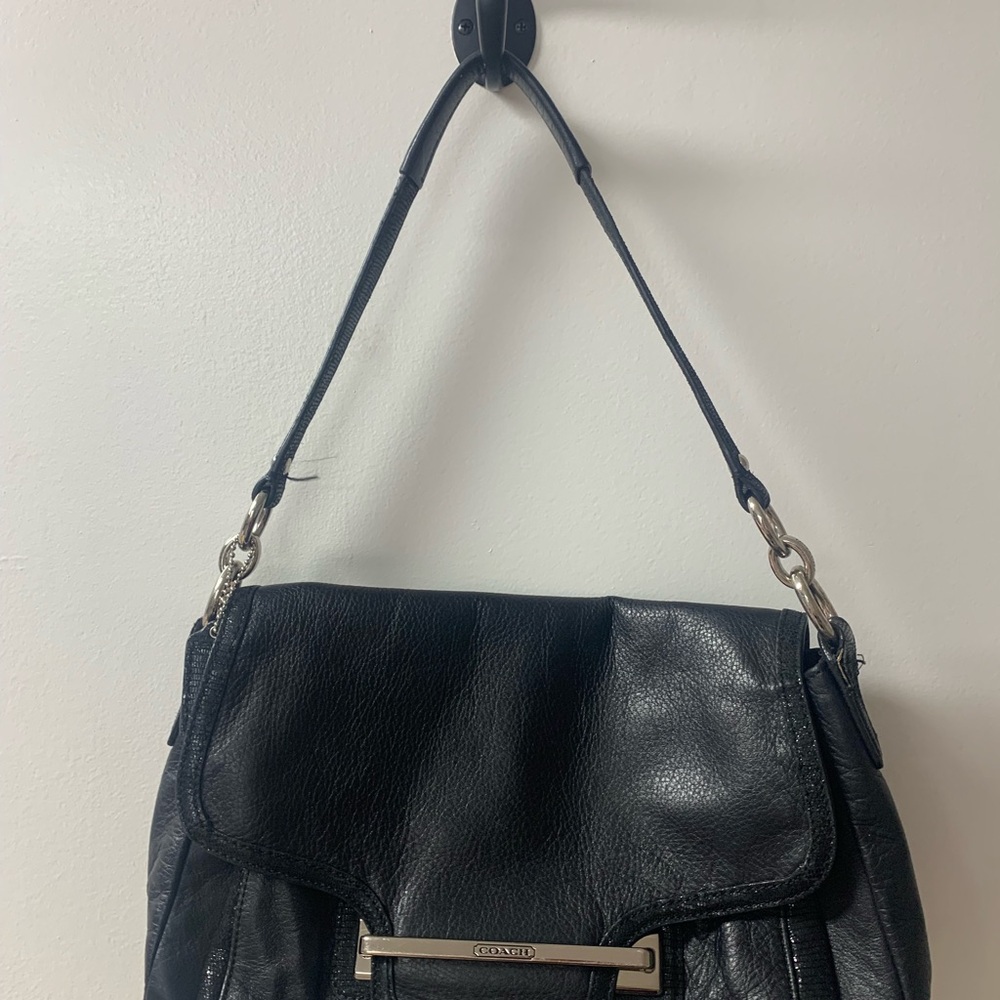 Vintage Coach Black Leather Shoulder Bag